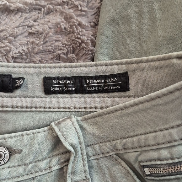 Miss Me Green Pants - Picture 4 of 5